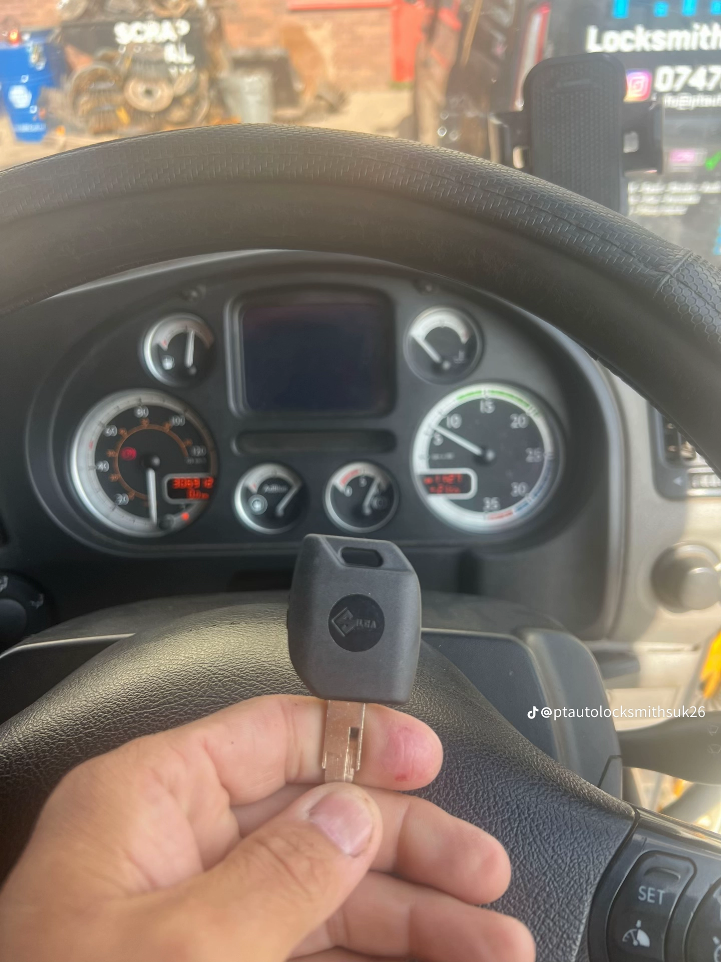 PT Auto Locksmiths recent job 77